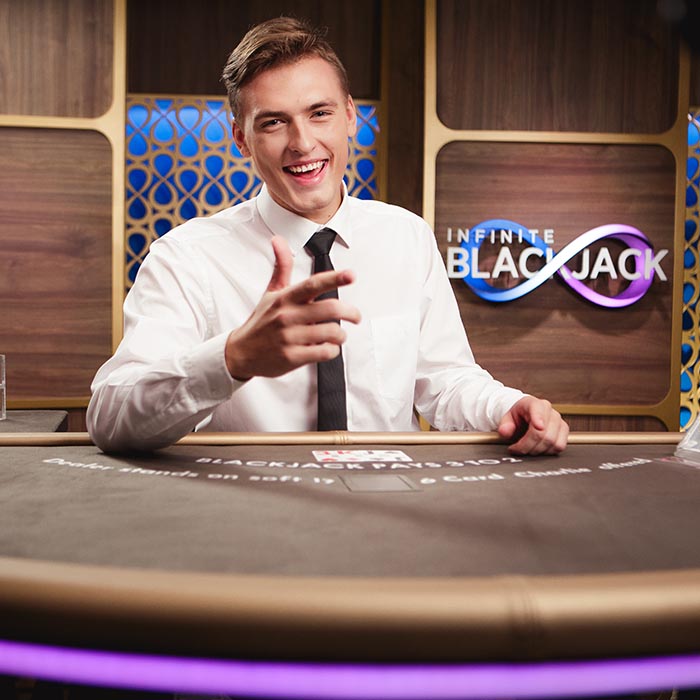 Live Poker dealer game